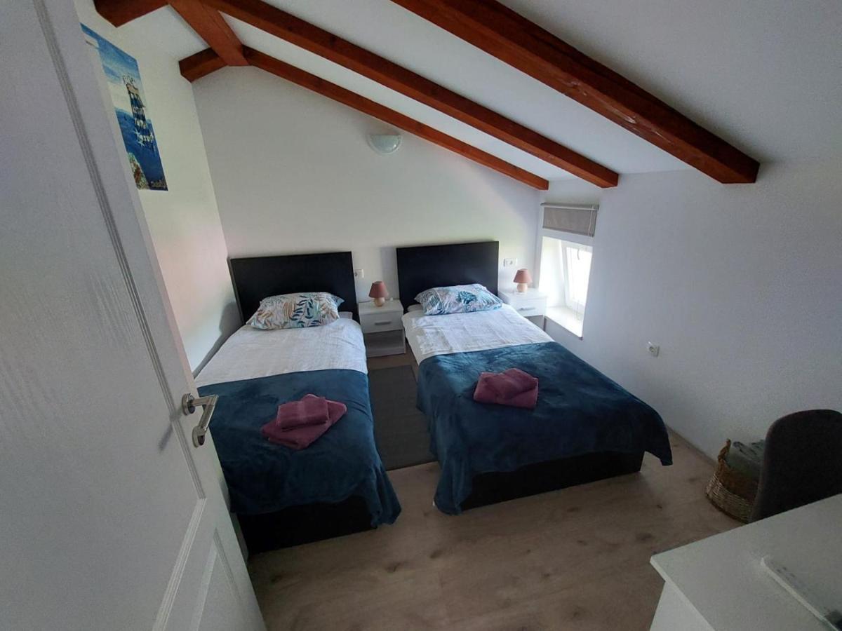 Apartman Sunset Plomin Exterior photo